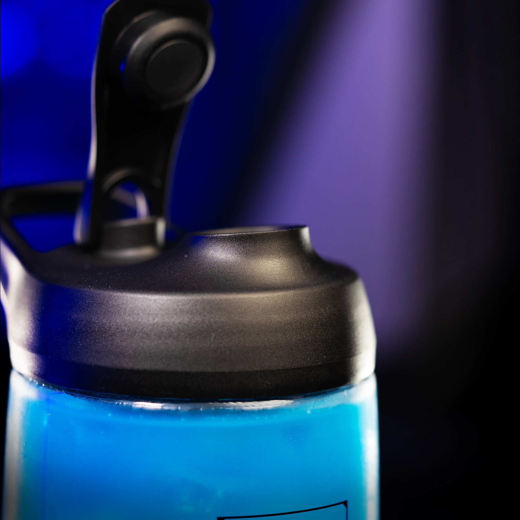 Icon Shaker Black